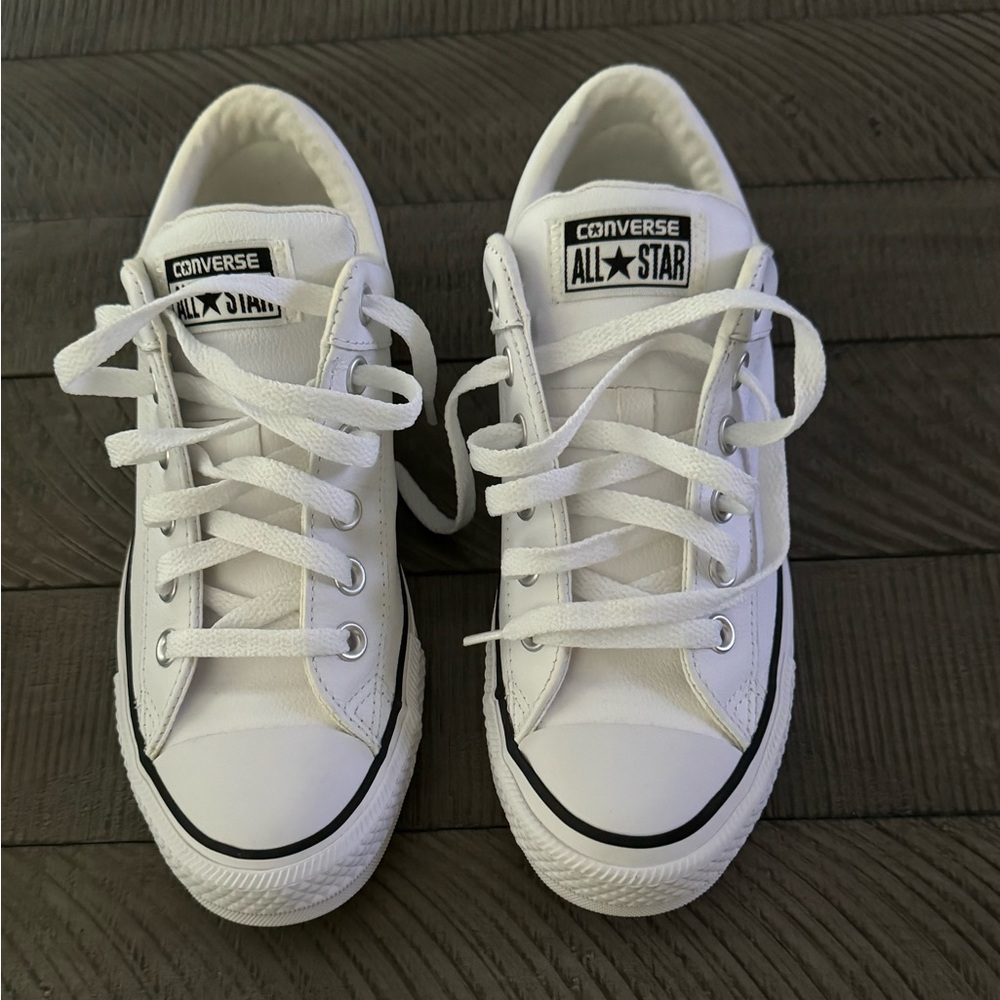 Unisex leather converse